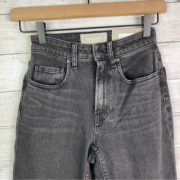 Everlane The Curvy Cheeky Jeans Washed Black - Picture 5 of 7